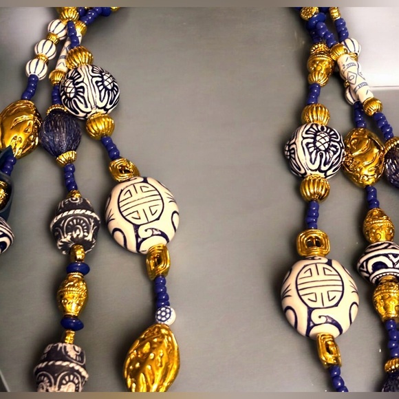 Sassy Jone Fine China Blue and White Calliope Necklace - Picture 4 of 5